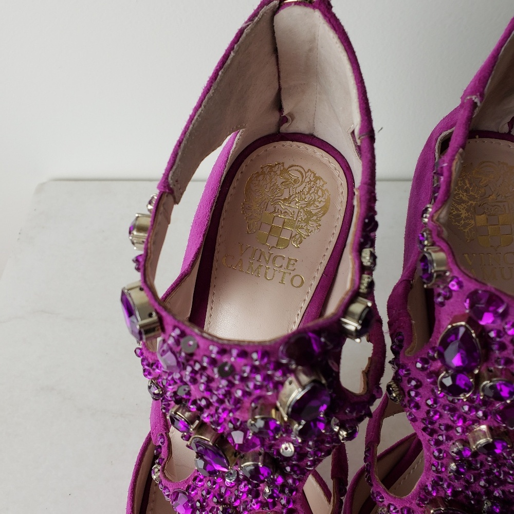 NWOT Vince Camuto Crystal Embellished Heels Berry - Picture 5 of 6